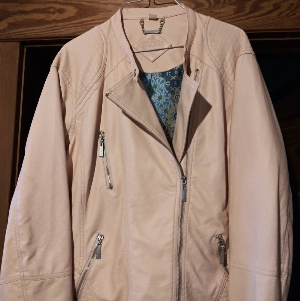 Plus jacket